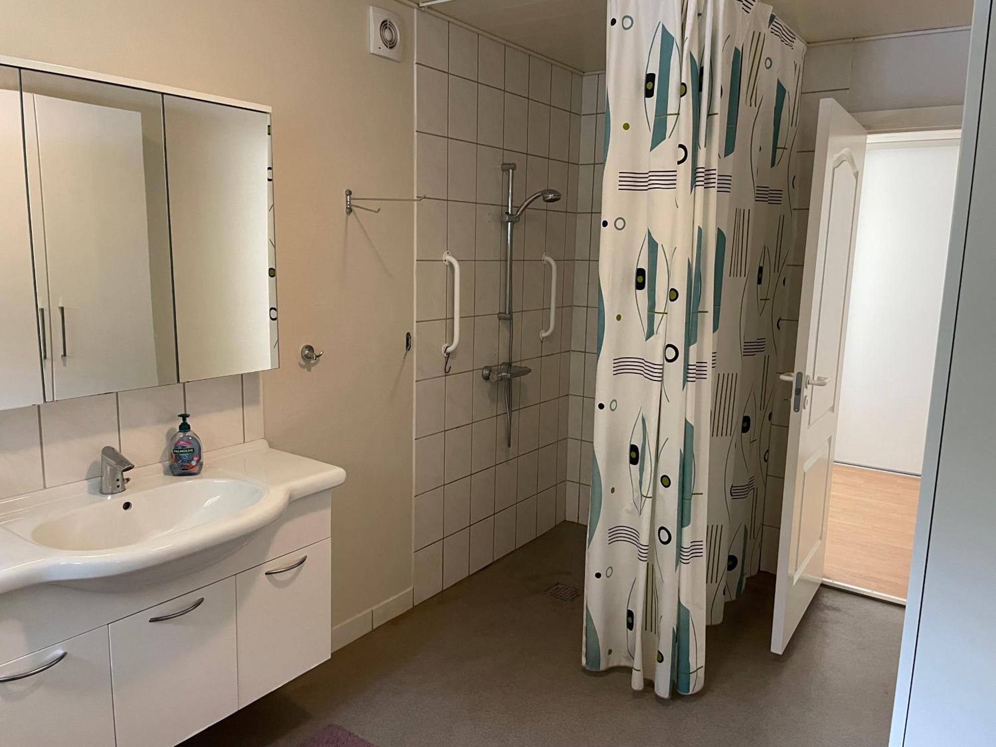 In Brons Apartament *